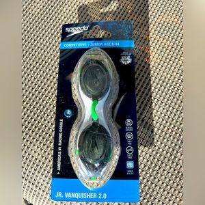 Brand new in box! Speedo Jr. vanquisher 2.0 competitive swim goggles.  Teens